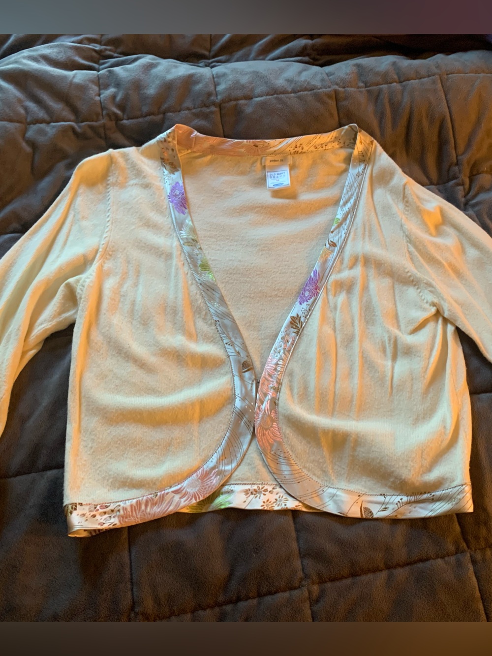 Vintage Old Navy cropped cardigan with satin trim